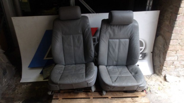 [GYRI BONTOTT] BMW E38 BR BELS SZRKE KOMPLETT